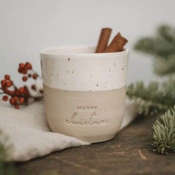 Eulenschnitt Becher Merry Christmas aus Steingut